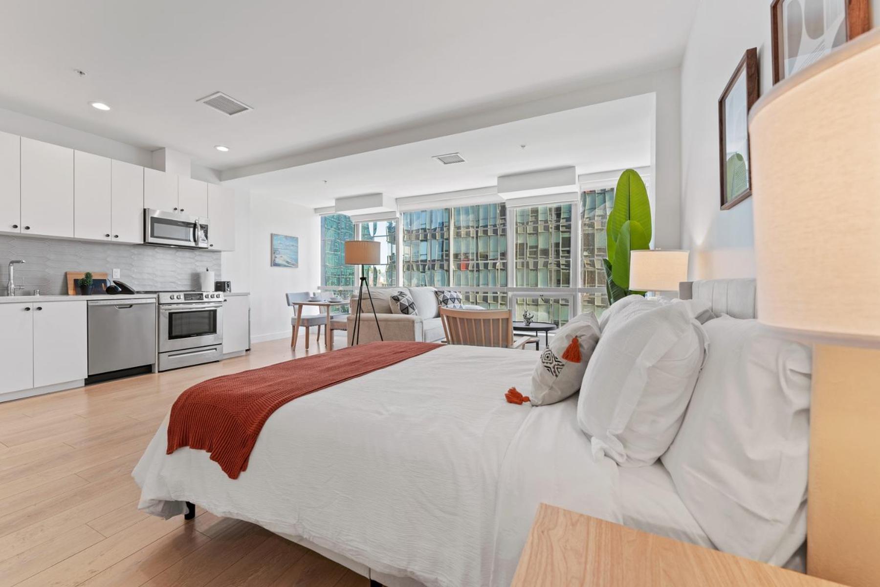Stylish Downtown La Getaway - Prime Location On Wilshire Blvd! Hotel Los Angeles Exterior photo